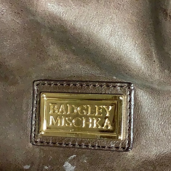 Badgley Mischka Large Chain Leather Shoulder Bag - Picture 5 of 16